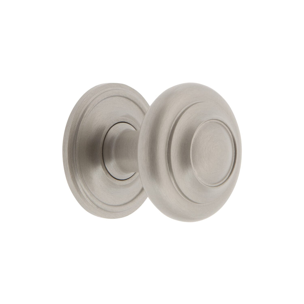 Circulaire 1-3/8” Cabinet Knob with Georgetown Rosette in Satin Nickel