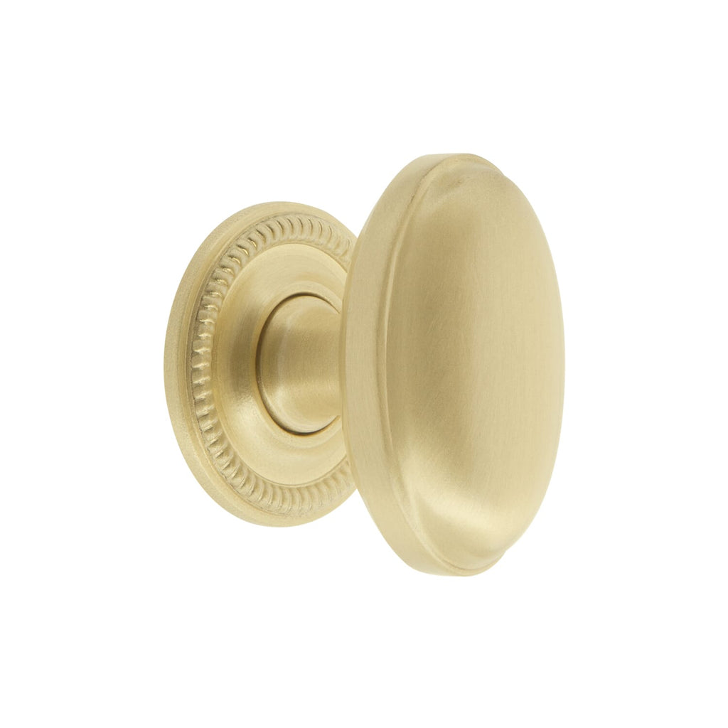 Eden Prairie 1-3/4” Cabinet Knob with Newport Rosette in Satin Brass