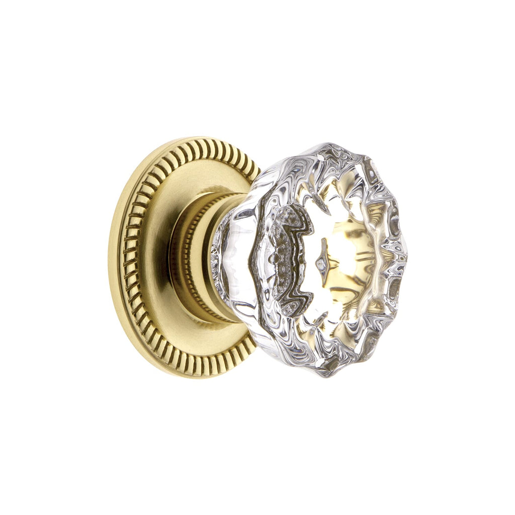 Versailles Crystal 1-3/8" Cabinet Knob with Newport Rosette in Polished Brass