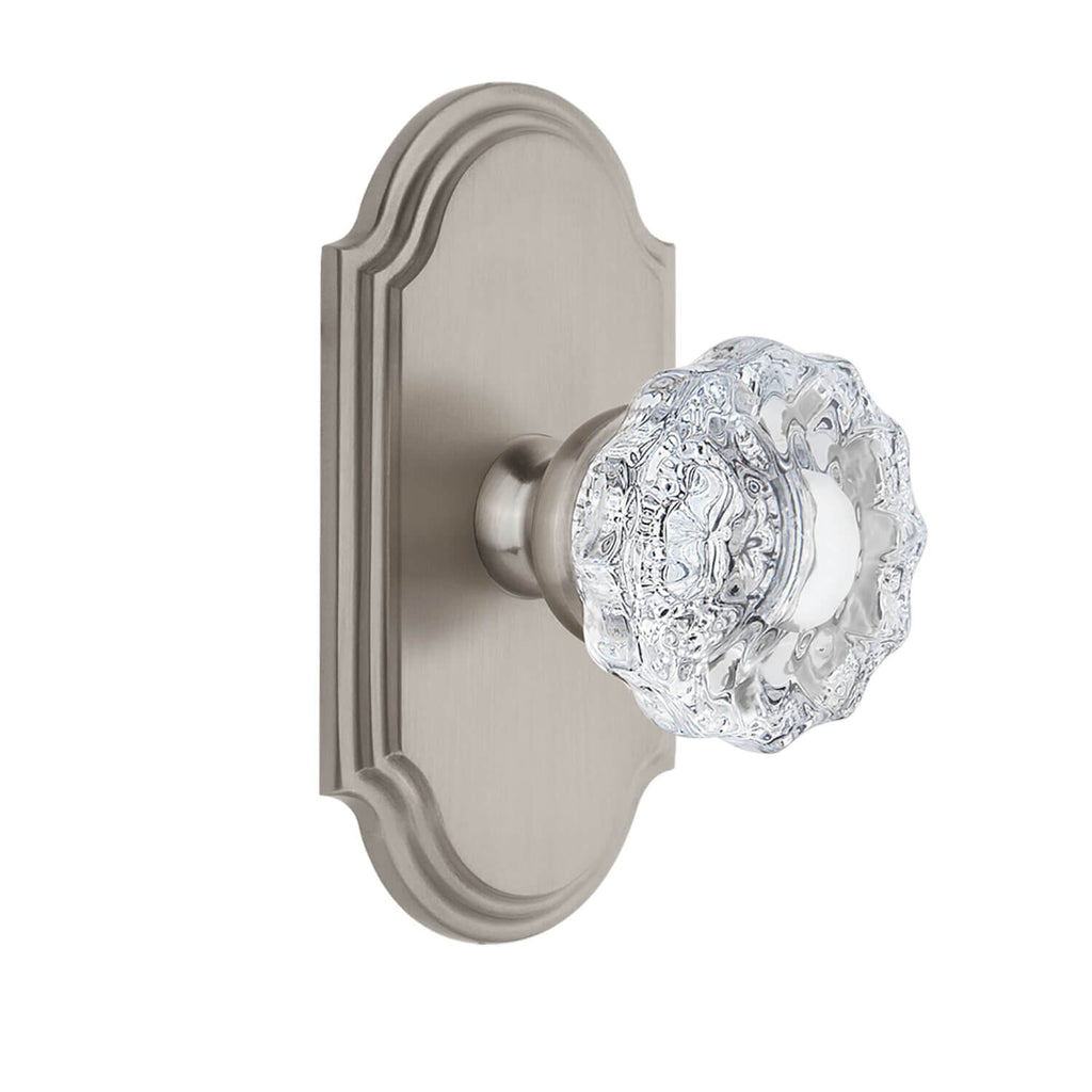 Arc Short Plate with Versailles Crystal Knob in Satin Nickel