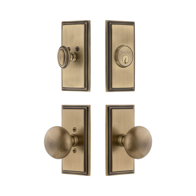Grandeur Hardware Carre Short Plate Entry Set with Fifth Avenue Knob in Vintage Brass