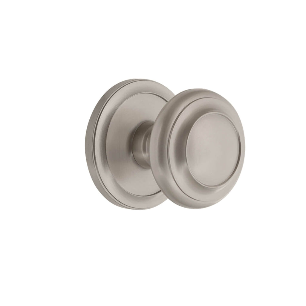 Circulaire Rosette with Circulaire Knob in Satin Nickel