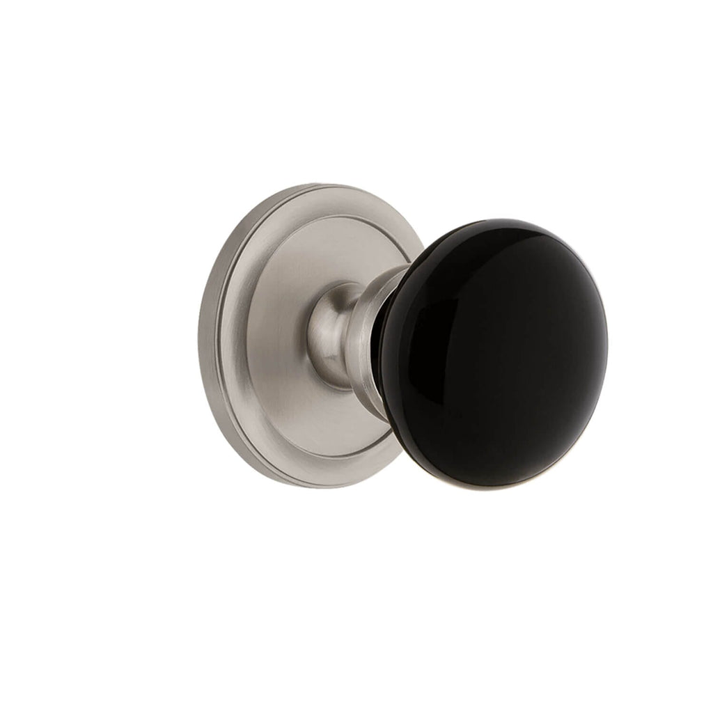 Circulaire Rosette with Coventry Knob in Satin Nickel