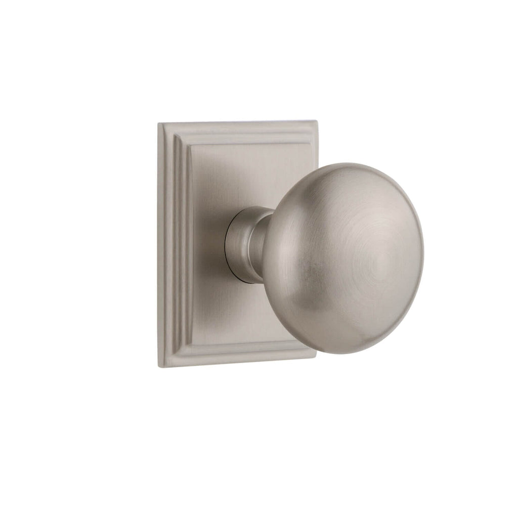 Carré Square Rosette with Fifth Avenue Knob in Satin Nickel