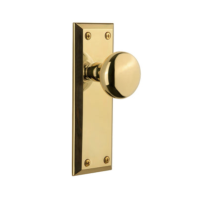 Fifth Avenue Long Plate with Fifth Avenue Knob in Polished Brass