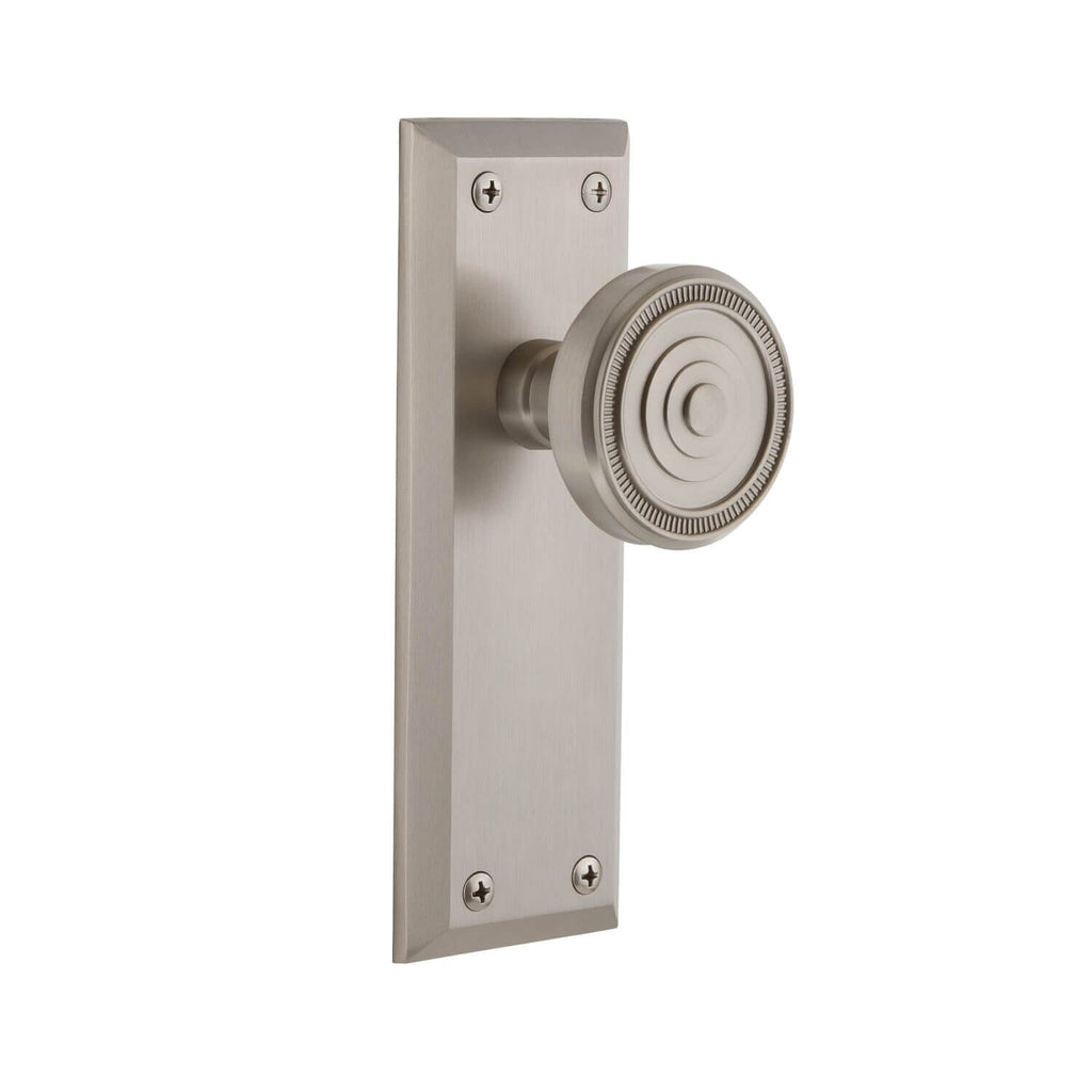 Fifth Avenue Long Plate with Soleil Knob in Satin Nickel