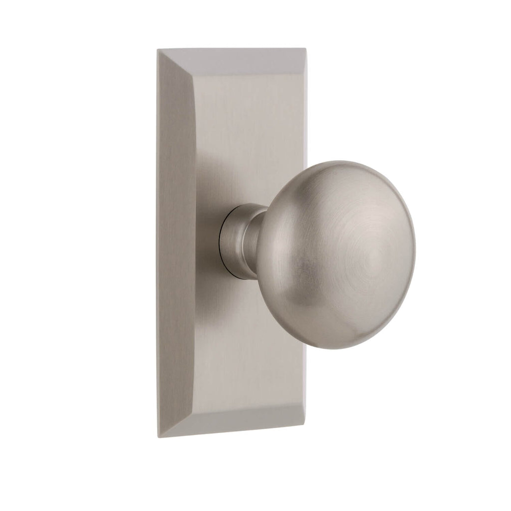 Fifth Avenue Short Plate with Fifth Avenue Knob in Satin Nickel