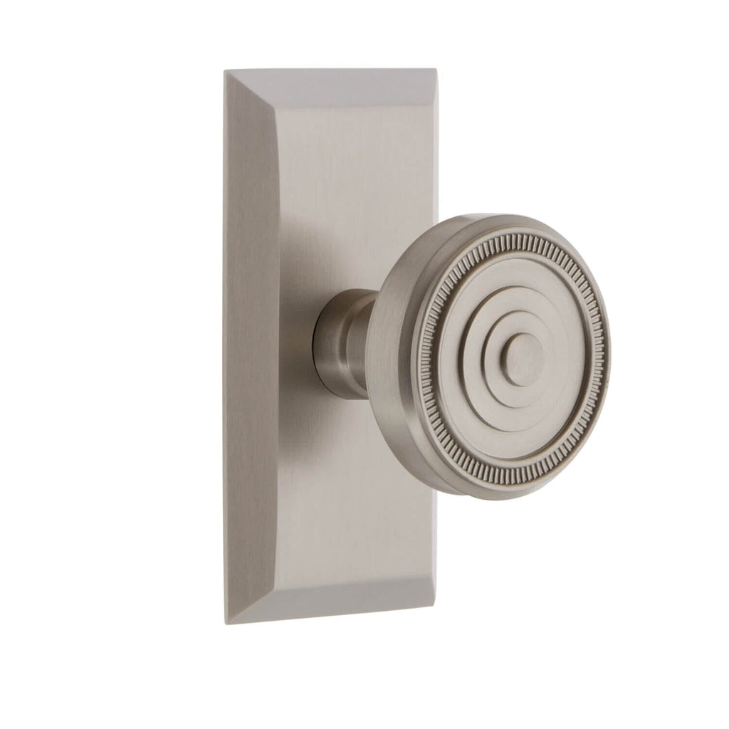 Fifth Avenue Short Plate with Soleil Knob in Satin Nickel