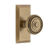 Fifth Avenue Short Plate with Soleil Knob in Vintage Brass