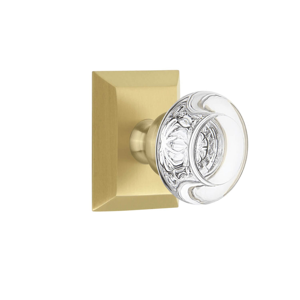 Fifth Avenue Square Rosette with Bordeaux Crystal Knob in Satin Brass