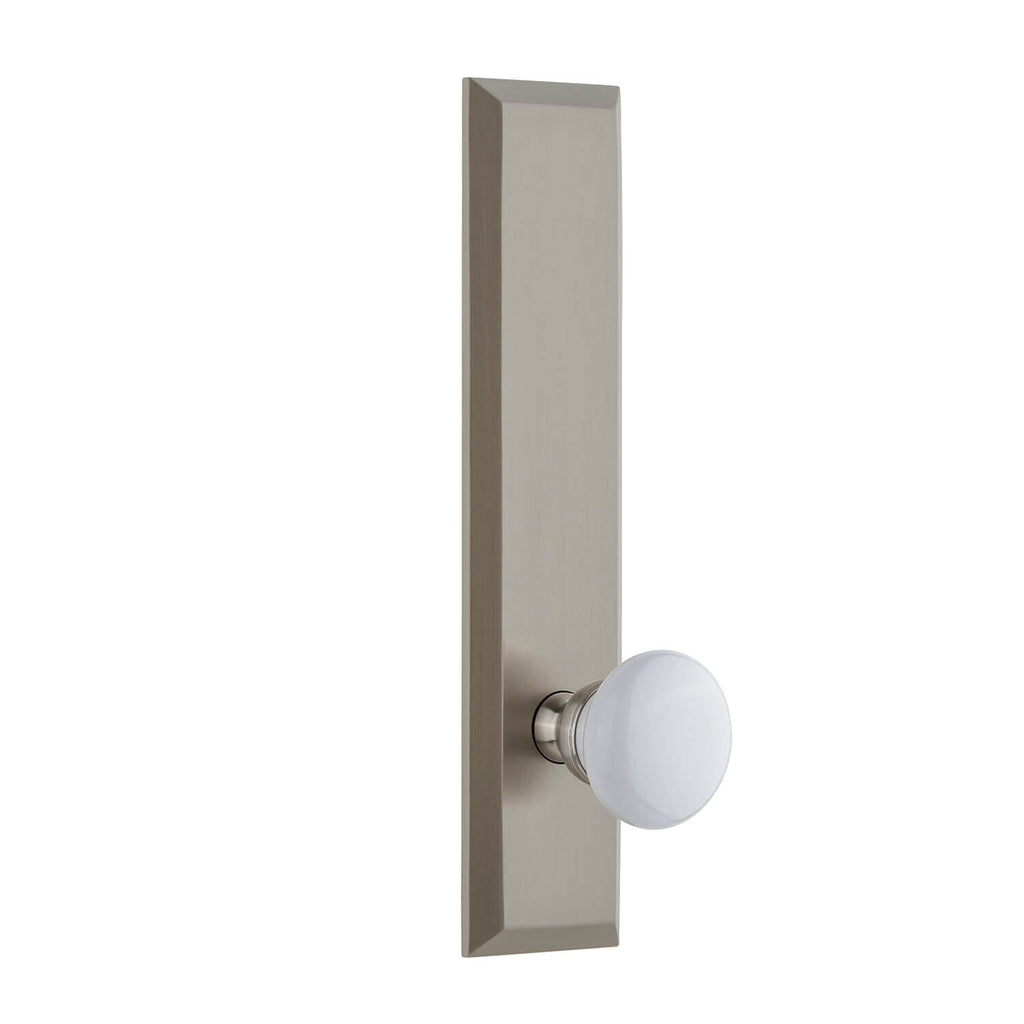 Fifth Avenue Tall Plate with Hyde Park Knob in Satin Nickel