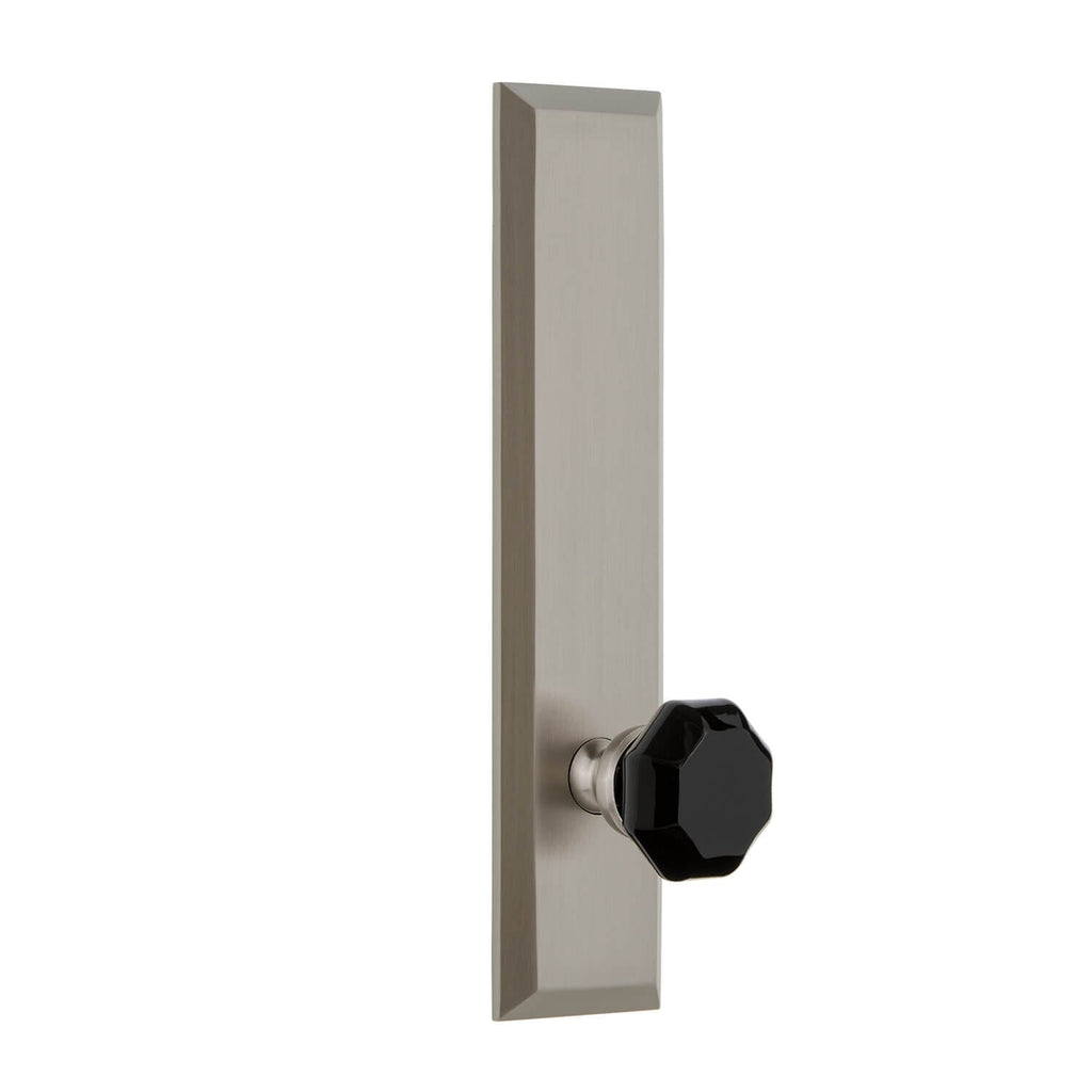 Fifth Avenue Tall Plate with Lyon Knob in Satin Nickel
