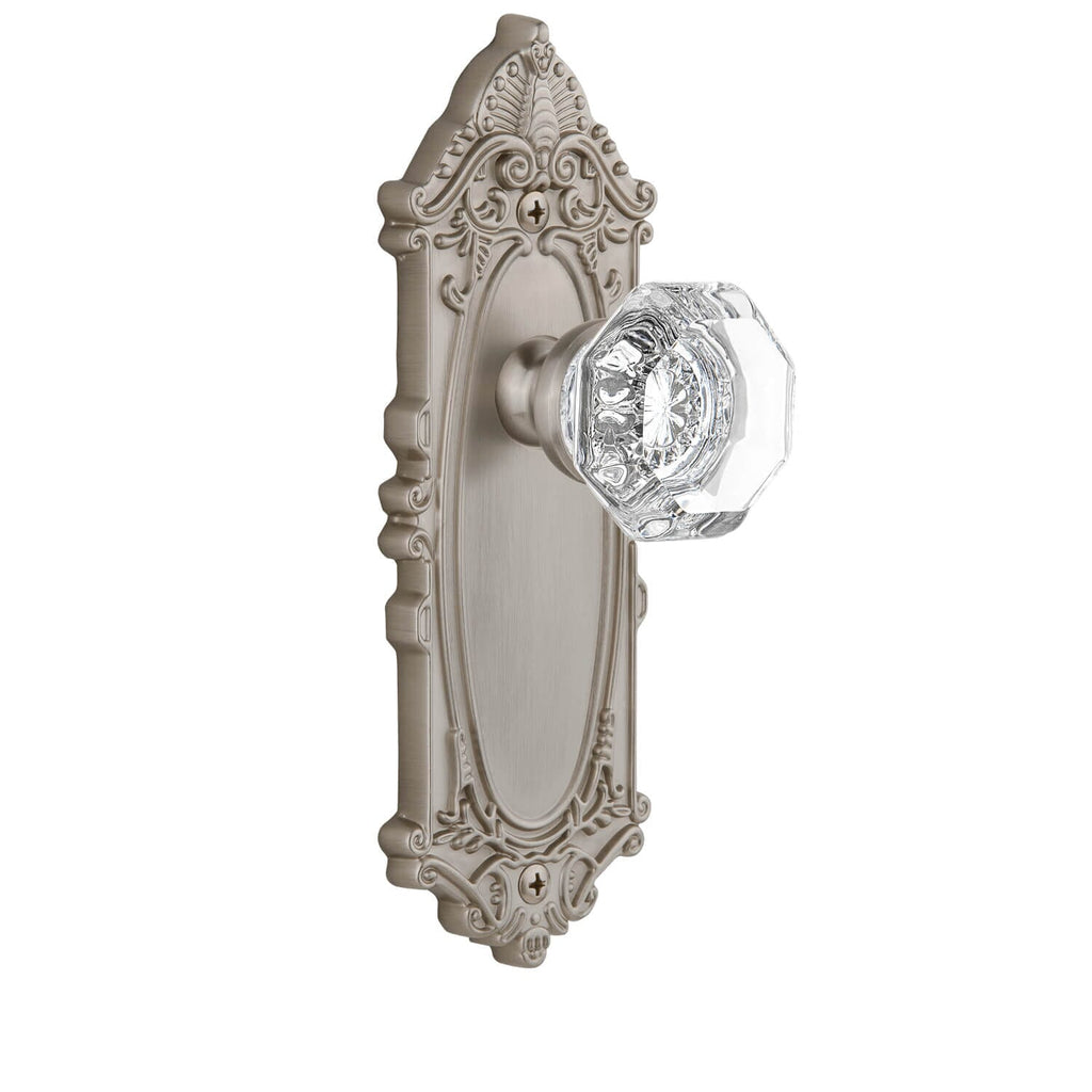 Grande Victorian Long Plate with Chambord Crystal Knob in Satin Nickel