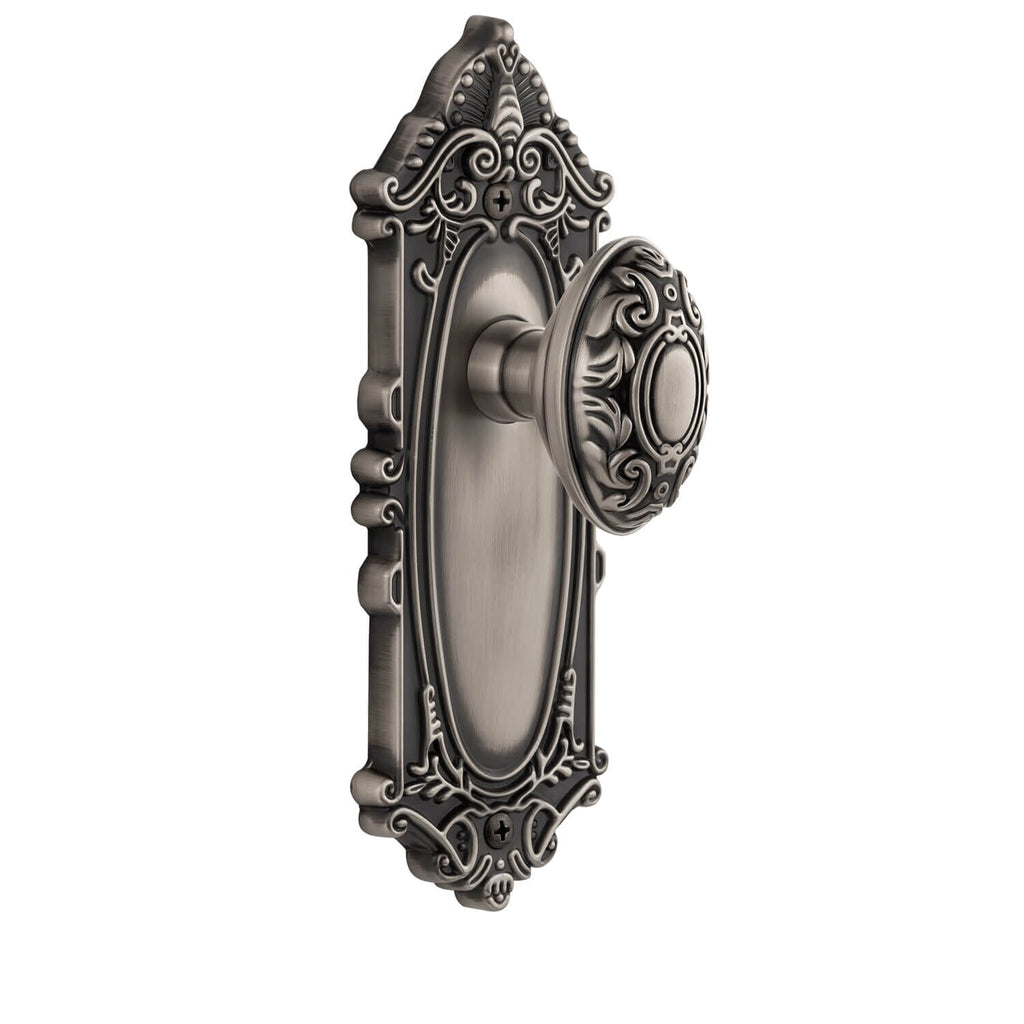Grande Victorian Long Plate with Grande Victorian Knob in Antique Pewter