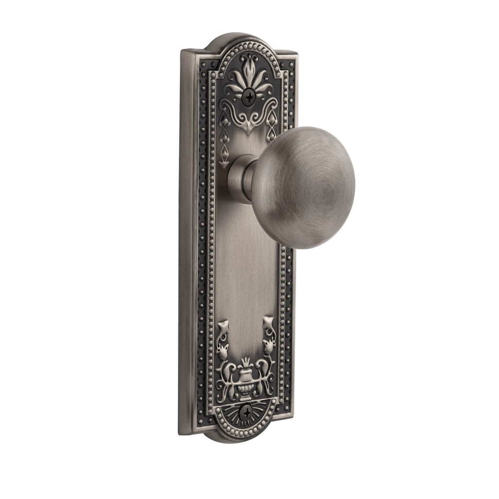 Parthenon Long Plate with Fifth Avenue Knob in Antique Pewter